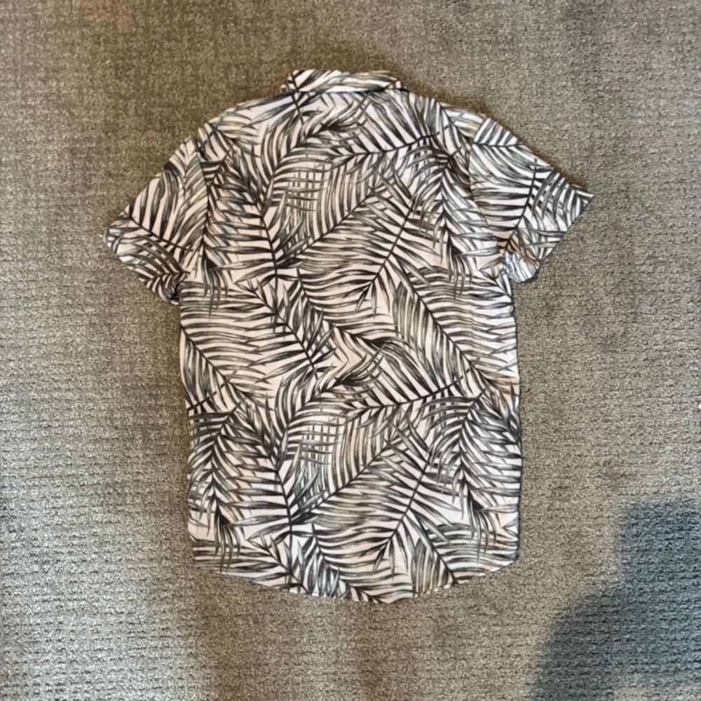 BoohooMAN Short Sleeve Palm Print Shirt - Black and White - Picture 3 of 3